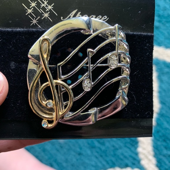 Music Pin - Picture 2 of 2